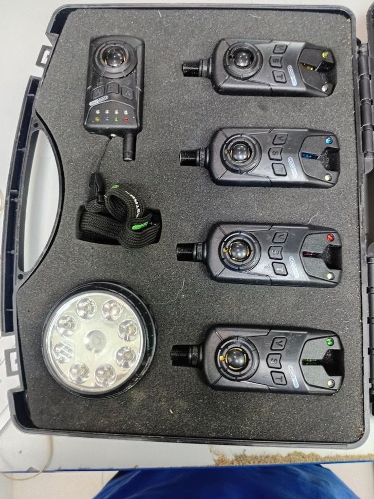 Оголошення Carp Pro Hastam 4+1 лампа (6900-004) Б/У