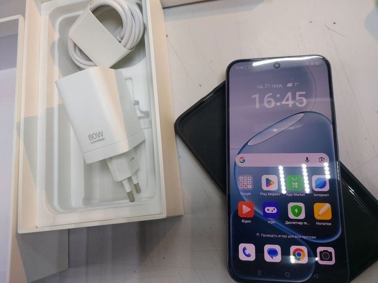 Оголошення Oppo a6 pro 4g 8/256gb Б/У