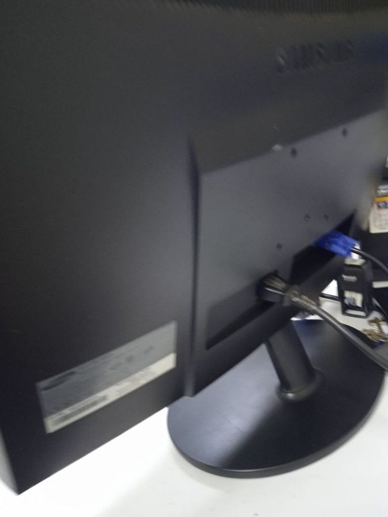 Дешиво Samsung e2220n с ломбарда