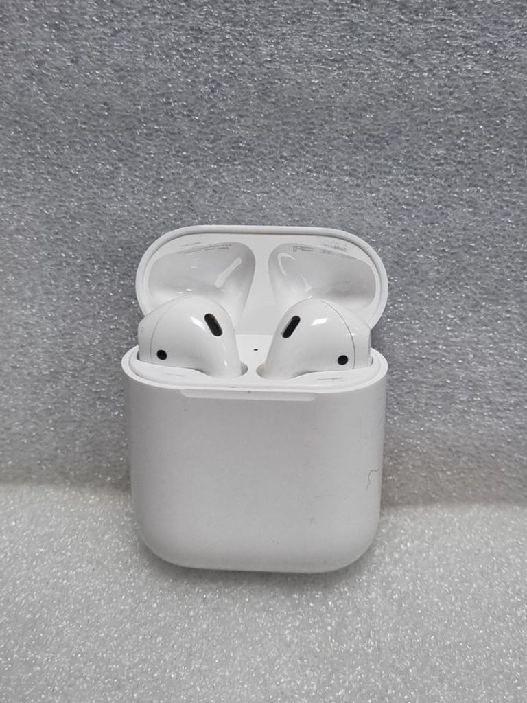 Купить Apple airpods 2nd generation a1602, a2031, a2032 Б/У