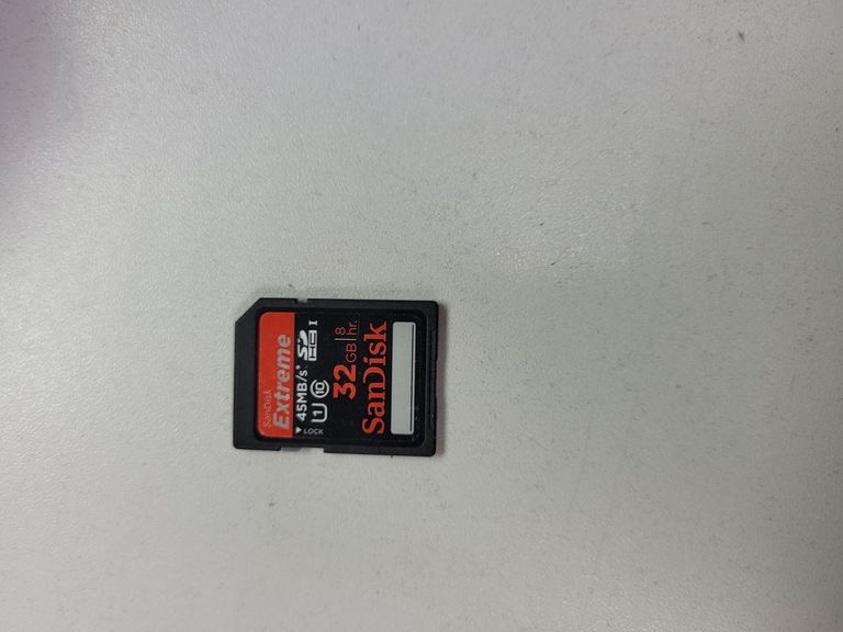 Canon eos 650d + canon ef-s 18-55mm 1:3.5-5.6 is ii Код:01-200856046. Зображення 7