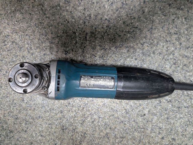 Купити Makita GA5030 Б/У