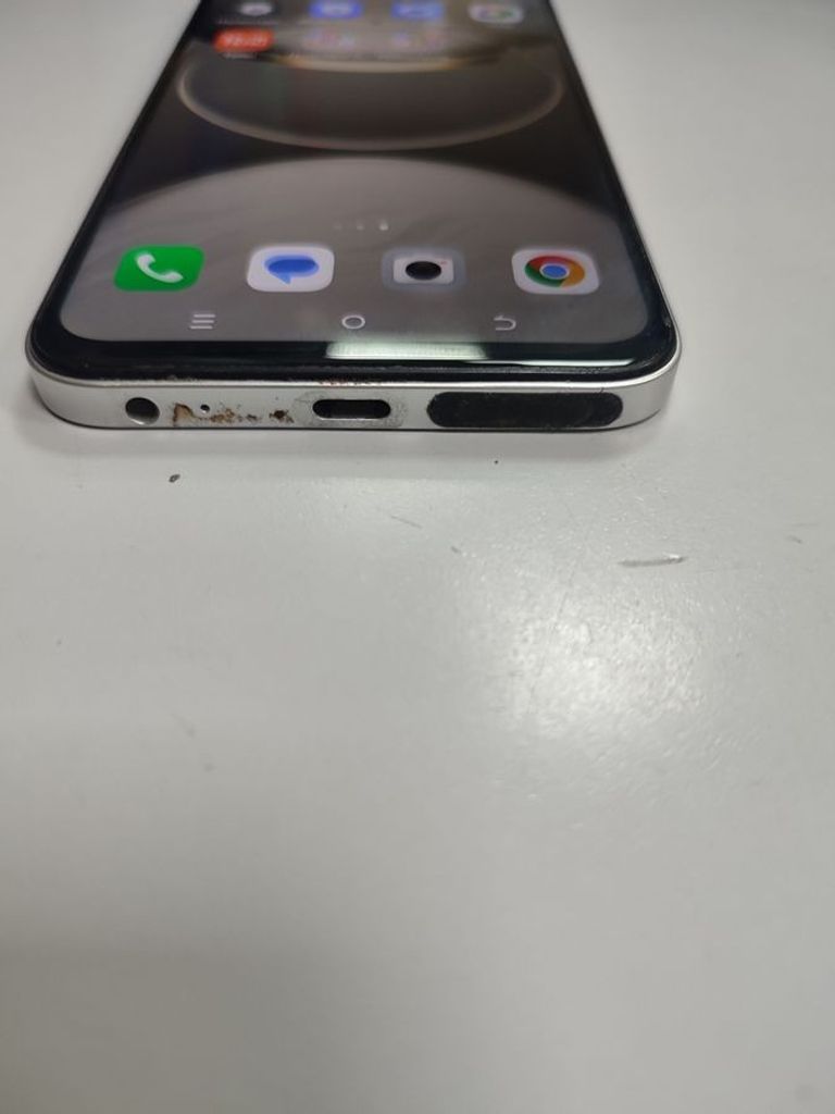 Дешиво Tecno spark 30c kl5n 4/128gb с ломбарда