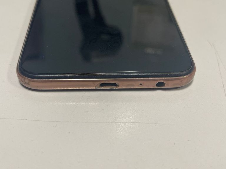 Дешево Samsung j4 plus sm-j415fn 2/16 з ломбарду