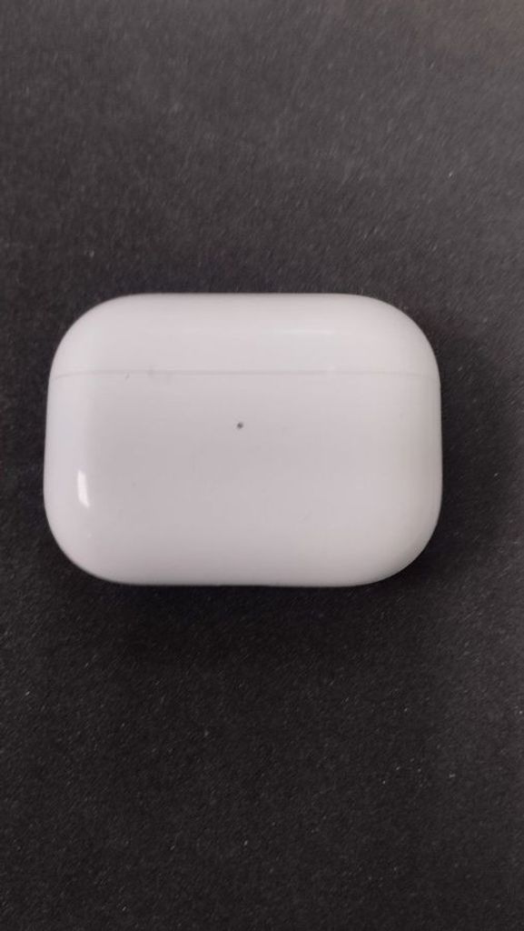 Оголошення Apple airpods pro 2nd generation with magsafe charging case usb-c Б/У