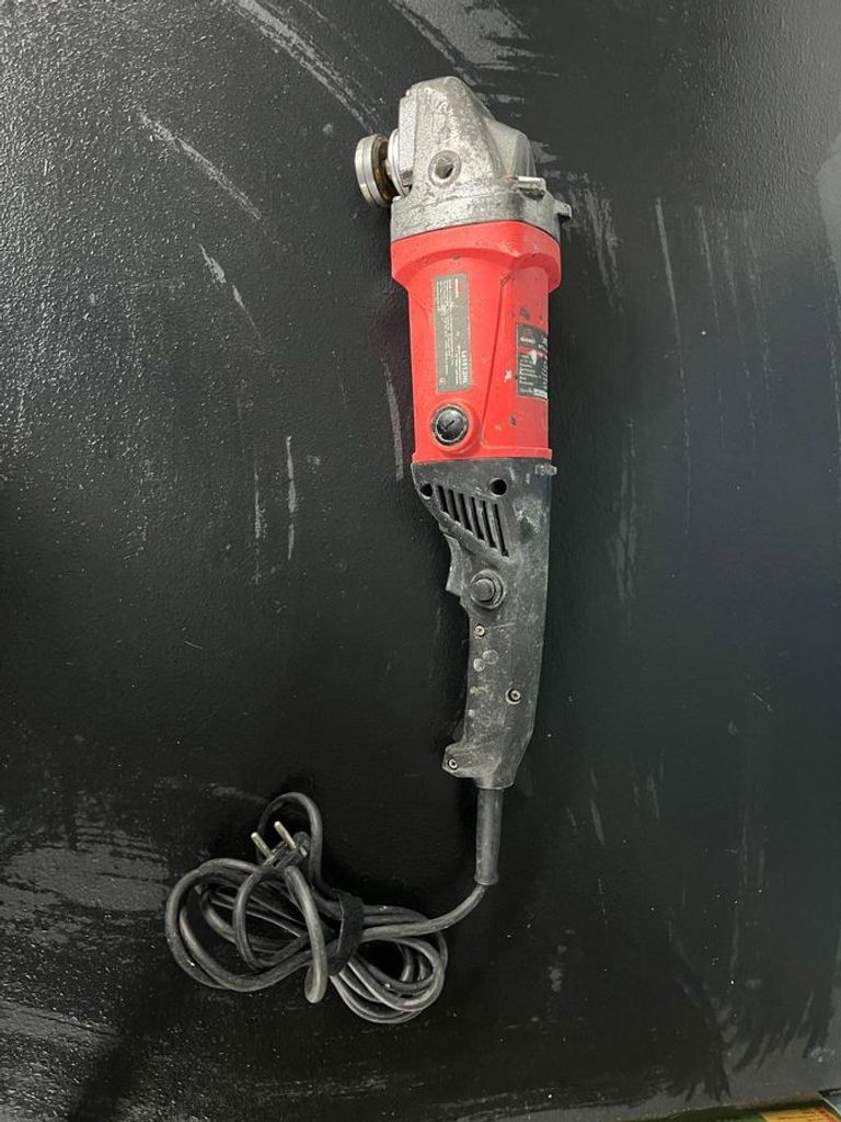 Купити Vitals Ls 1512HL Б/У