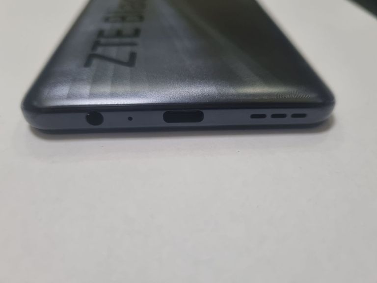 Розпродаж Zte blade v40 vita 4/128gb, продавець Техноскарб