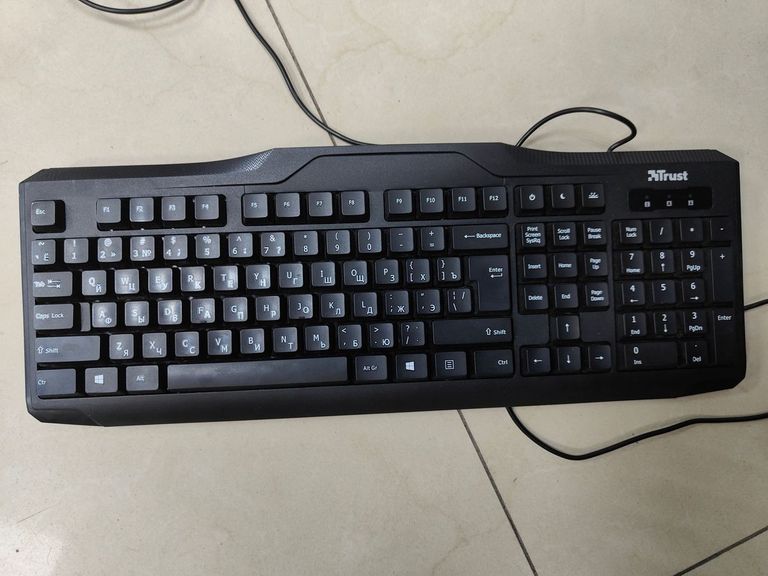 Купити Trust без моделі Б/У