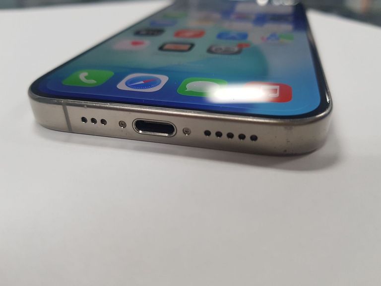 Дешево Apple iphone 15 pro 256gb з ломбарду