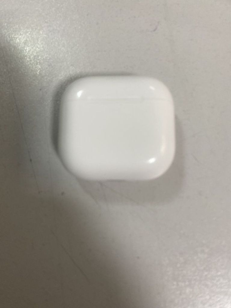 Купить Apple airpods 4 Б/У