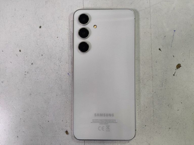 Купить Samsung galaxy s24 fe 8/256gb Б/У