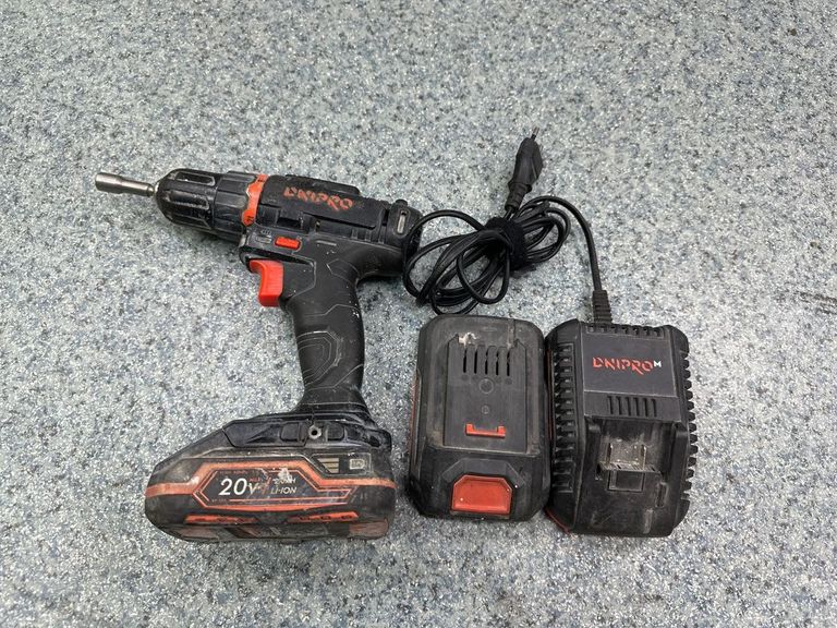 Купить Dnipro-M cd-218 2акб 2ah зп Б/У