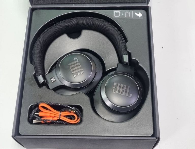 Купити Jbl live 660nc Б/У
