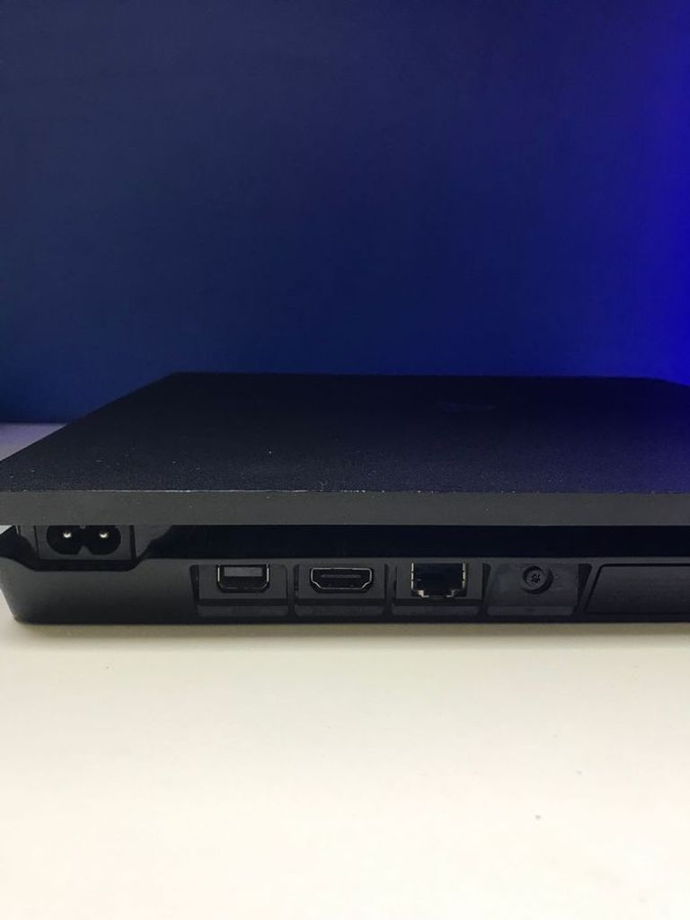 Дешево Sony playstation 4 slim 500gb з ломбарду