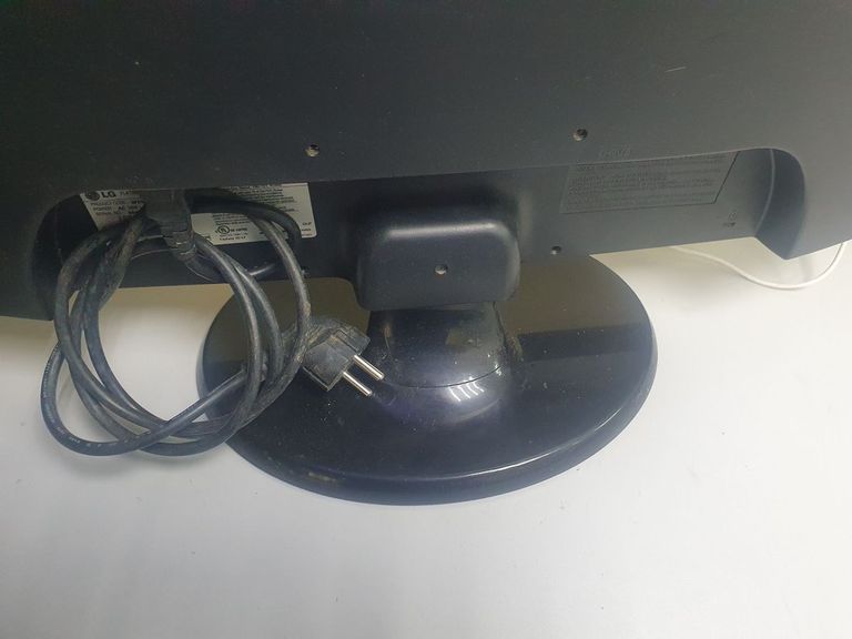 Распродажа Lg w2343, продавец Техноскарб