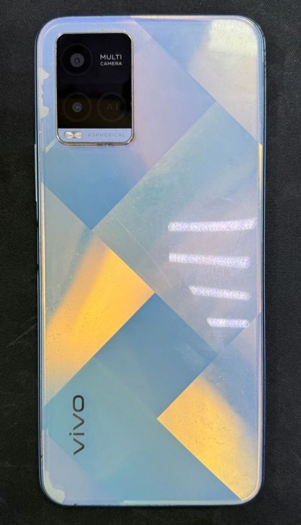 Оголошення Vivo y21 4/64gb Б/У