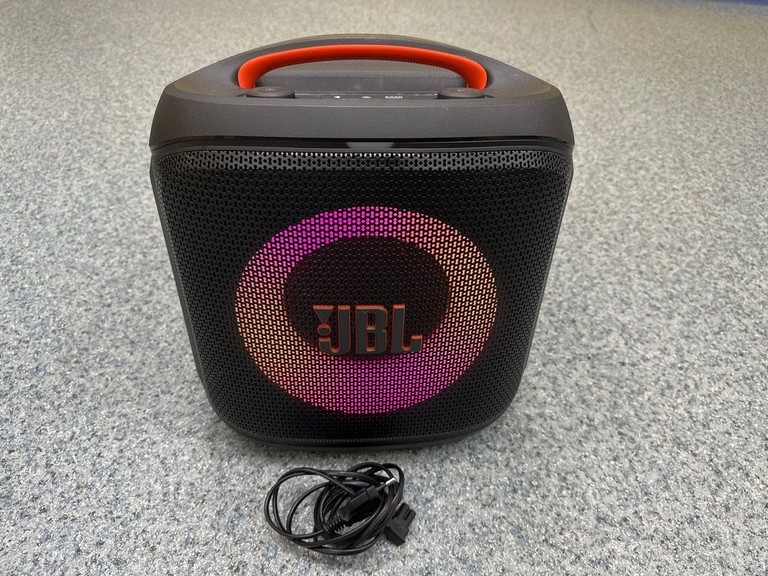 Купить Jbl partybox encore essential 2 Б/У