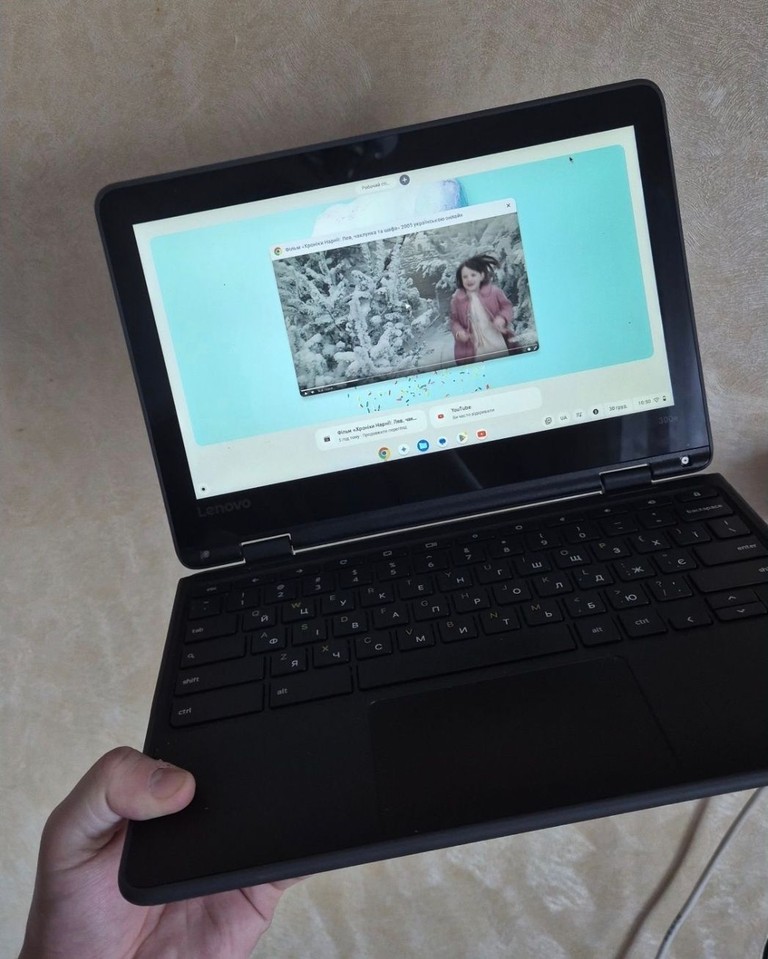 Купити Lenovo 300e Chromebook 2nd Gen AST (82CE0007US) Б/У