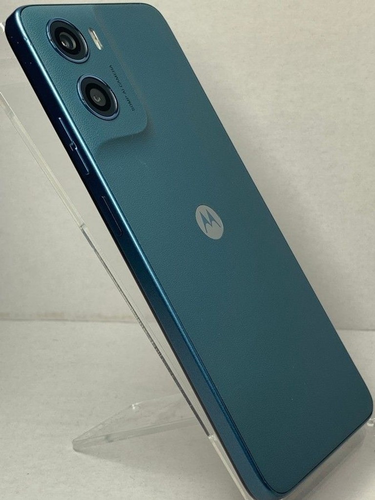 Оголошення Motorola moto g06 4g 4/64gb tendril Б/У