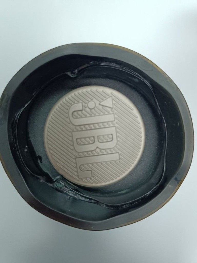 Объявление Jbl charge 4 Б/У