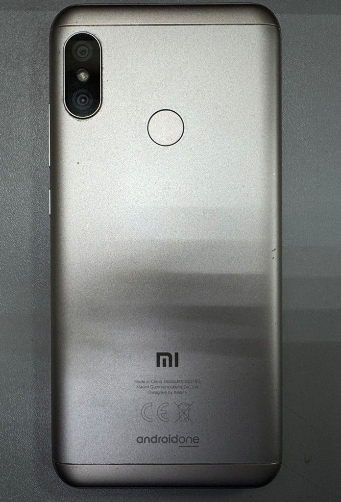 Дешево Xiaomi mi a2 lite 2/32gb з ломбарду