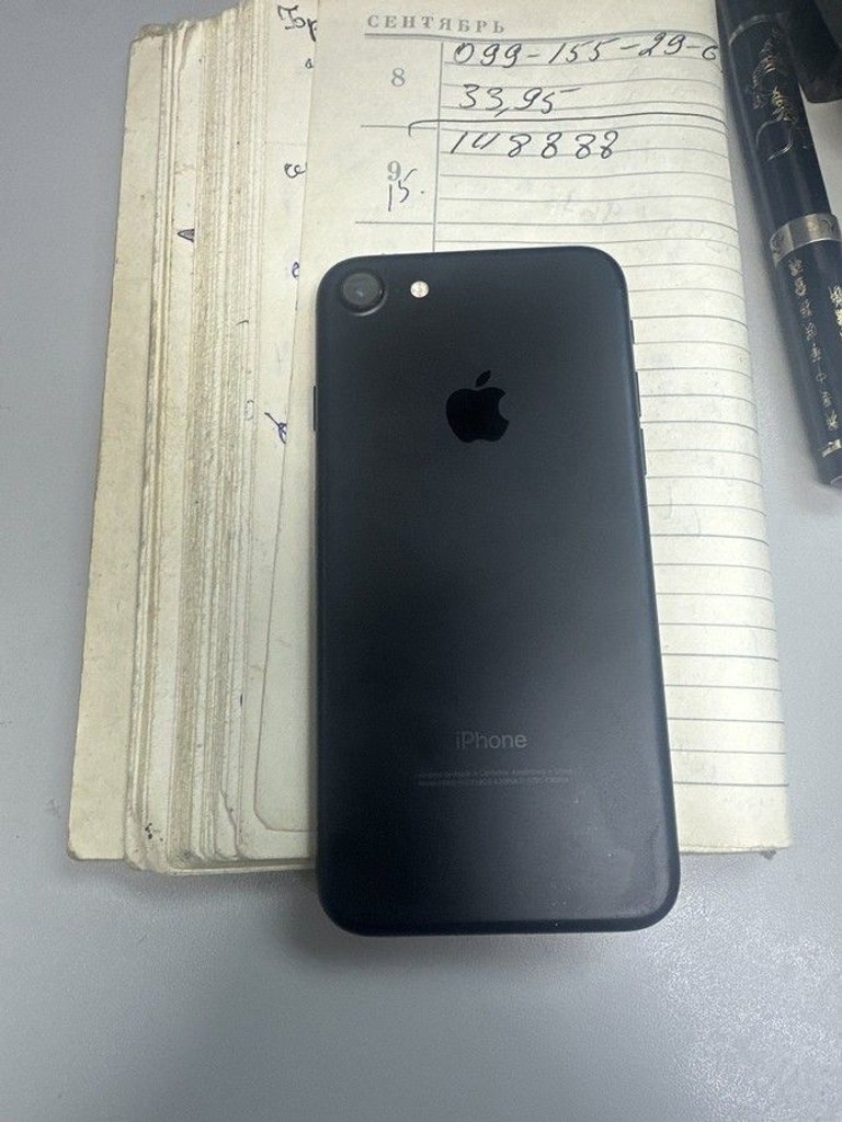 Купити Apple iphone 7 32gb Б/У