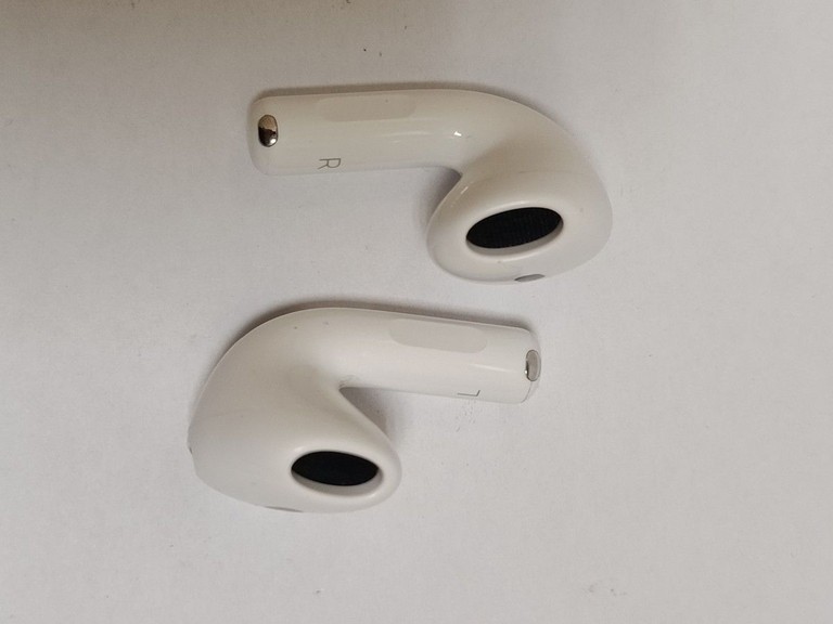 Розпродаж Apple airpods 4 with active noise cancellation, продавець Техноскарб