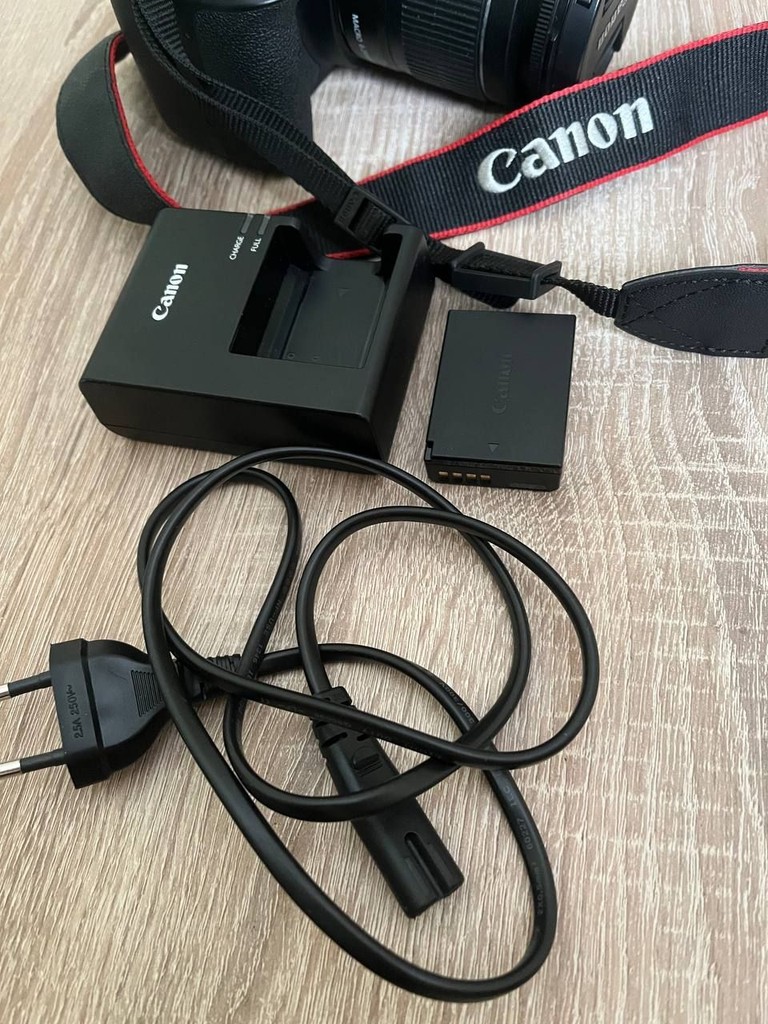 Canon EOS 1300D kit (18-55mm) EF-S IS II Код:null. Зображення 4