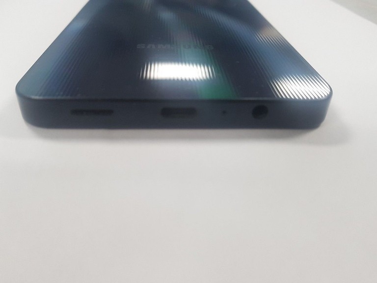 Дешево Samsung galaxy a06 4/128gb з ломбарду