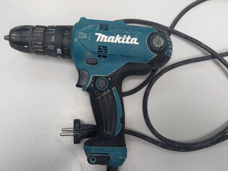 Дешево Makita HP0300 з ломбарду