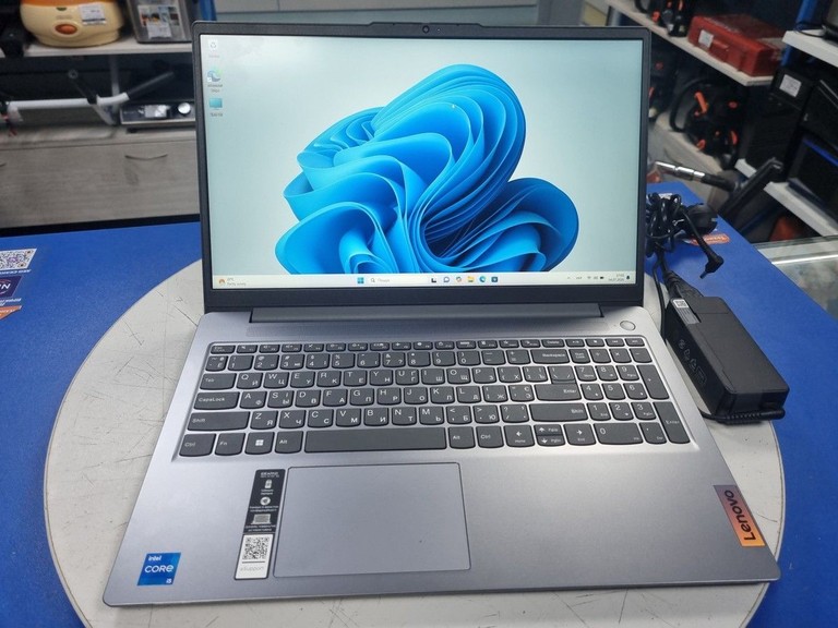 Купить Lenovo 15/core i5-12450h ddr5/16gb ddr5/ssd 512 gb/*інтегрована Б/У