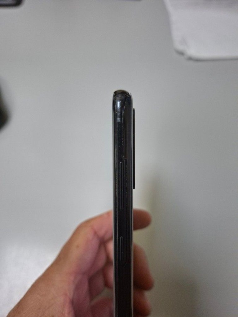 Дешево Samsung Galaxy S20+ 5G SM-G986F-DS 12/128GB Black з ломбарду