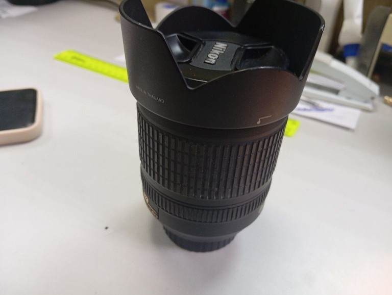 Дешиво Nikon AF-S DX Nikkor 18-105mm f/3,5-5,6G ED VR с ломбарда