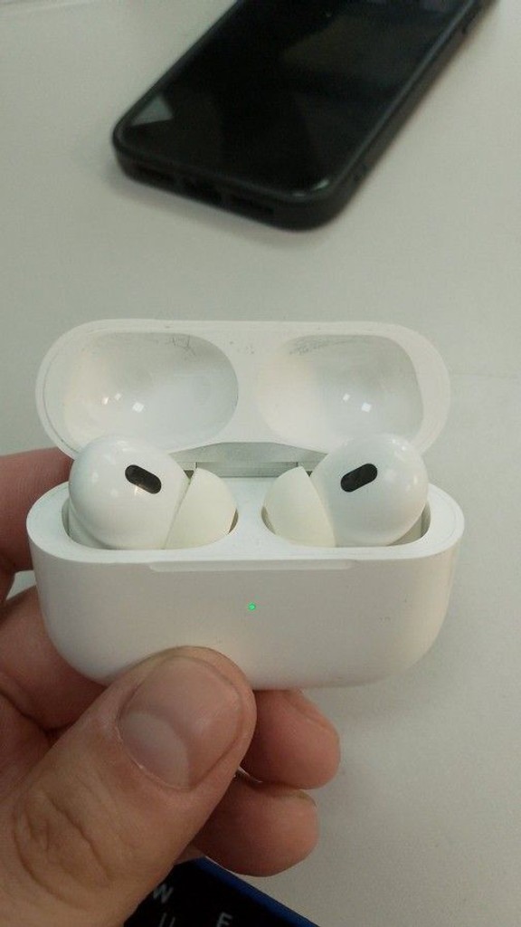 Объявление Apple airpods pro 2nd generation with magsafe charging case usb-c Б/У
