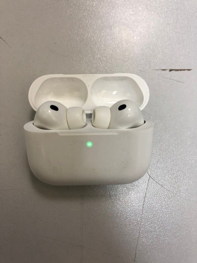 Дешево AirPods Pro 3 з ломбарду