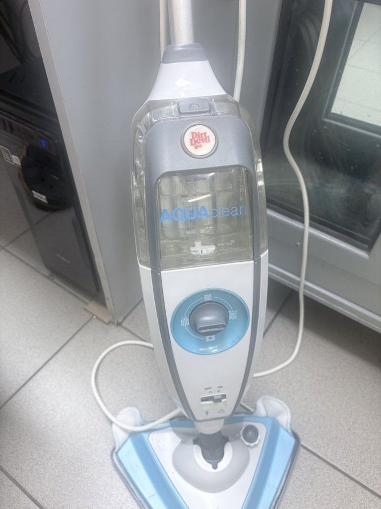 Дешиво Dirt Devil DD302-0 AQUAclean 2in1 с ломбарда