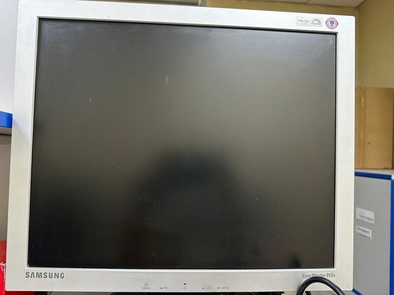 Купити Samsung 913v Б/У