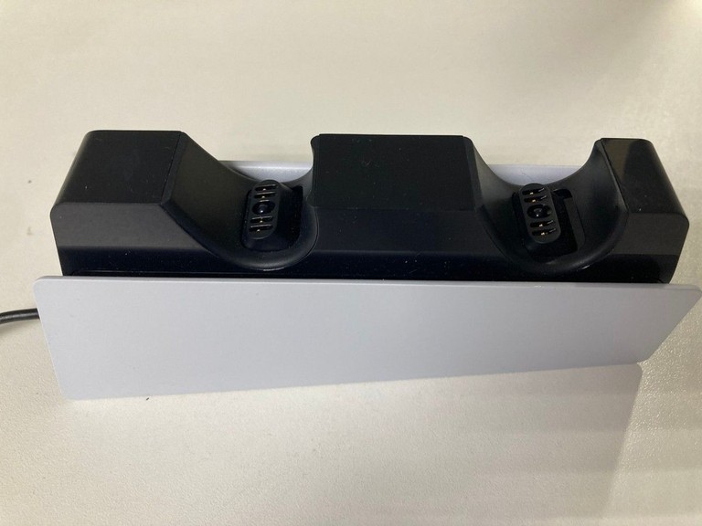 Купити Sony dualsense charging station cfi-zds1 Б/У
