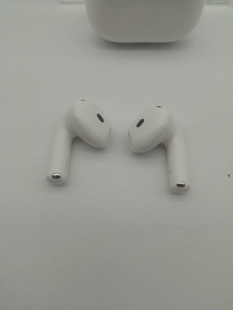 Оголошення Apple airpods 4 with active noise cancellation Б/У