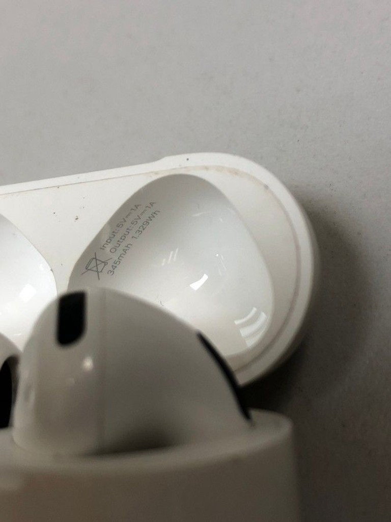 Розпродаж Apple airpods 4, продавець Техноскарб