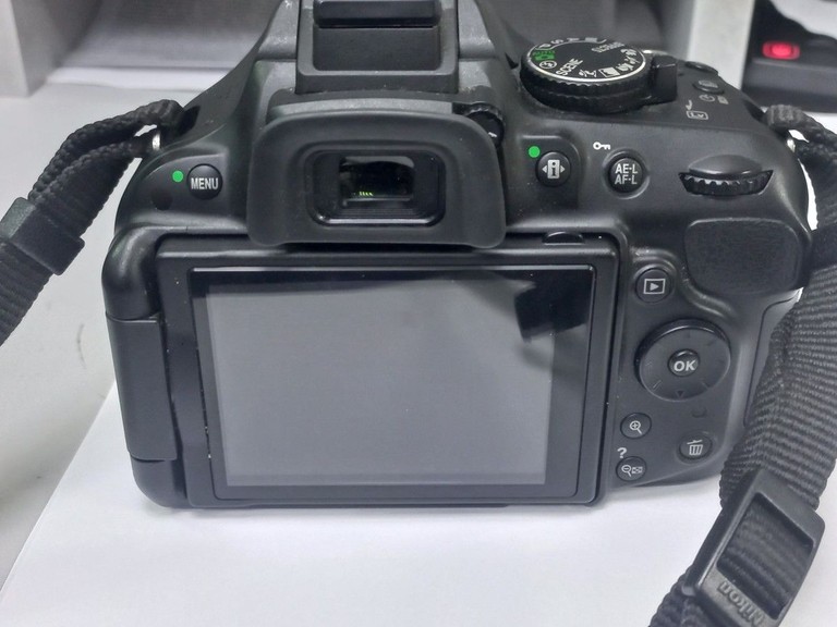 Nikon d5200 + af-s nikkor 18-55mm 1:3.5-5.6g vr Код:01-201144681. Зображення 7