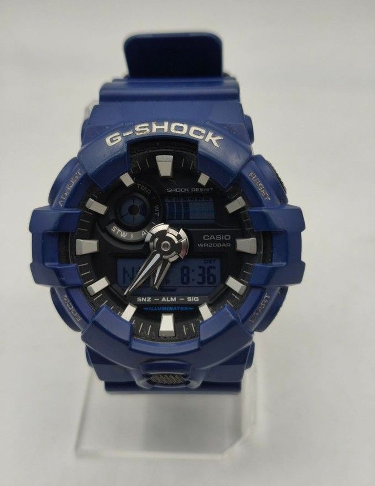 Купить Casio G-Shock GA-700UC-8AER Б/У