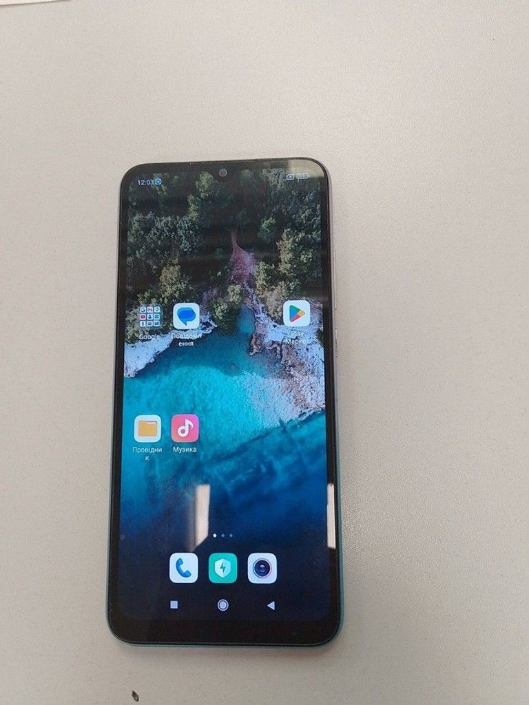 Дешиво Xiaomi redmi 9a 2/32gb с ломбарда