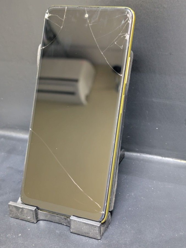 Дешиво Poco m4 pro 5g 4/64gb с ломбарда