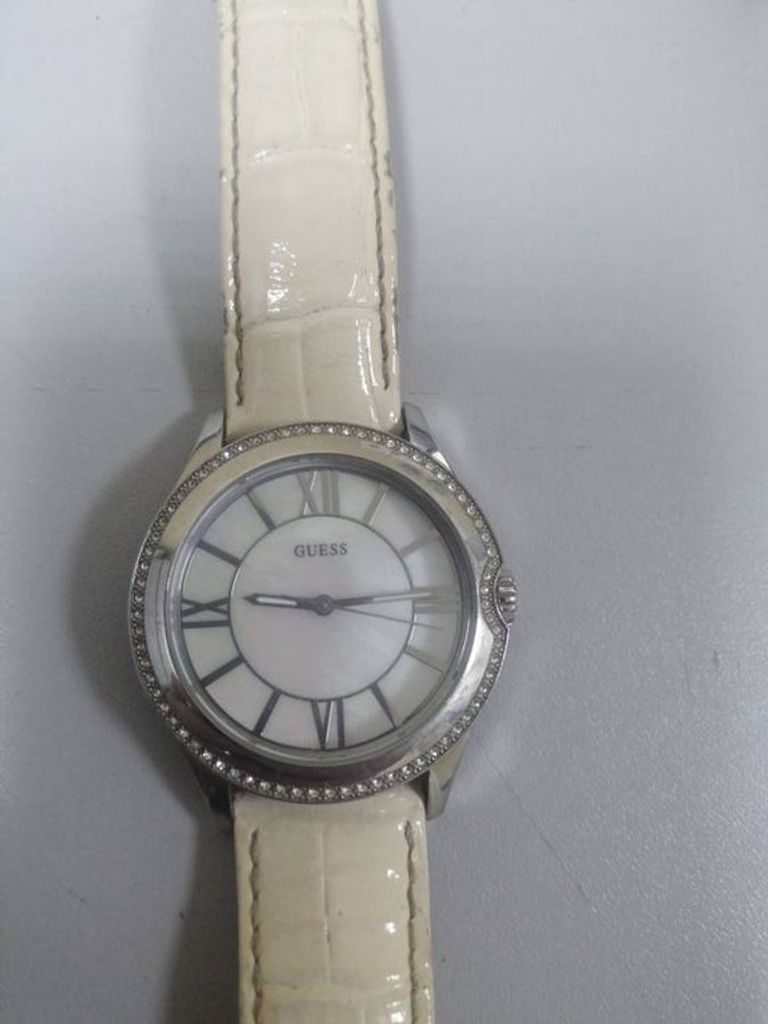 Guess w85116l1