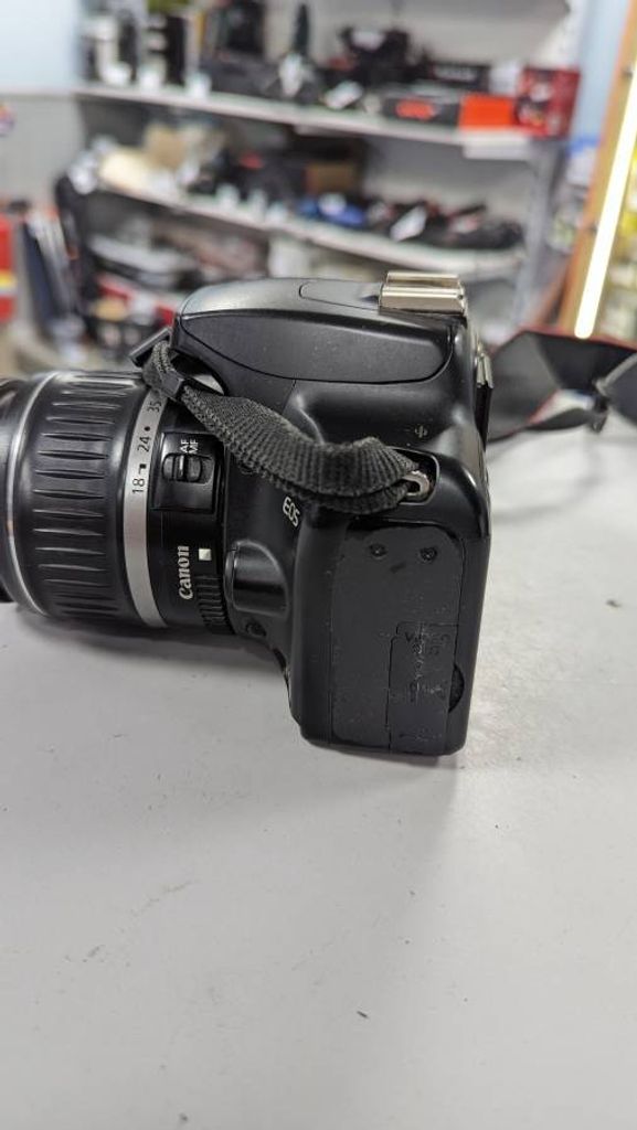 Дешиво Canon eos 1000d с ломбарда