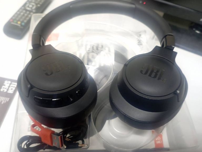 Jbl tune 760 nc