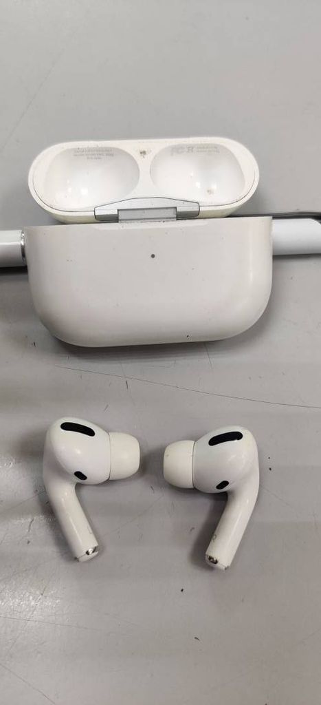 Apple AirPods Pro (MWP22)