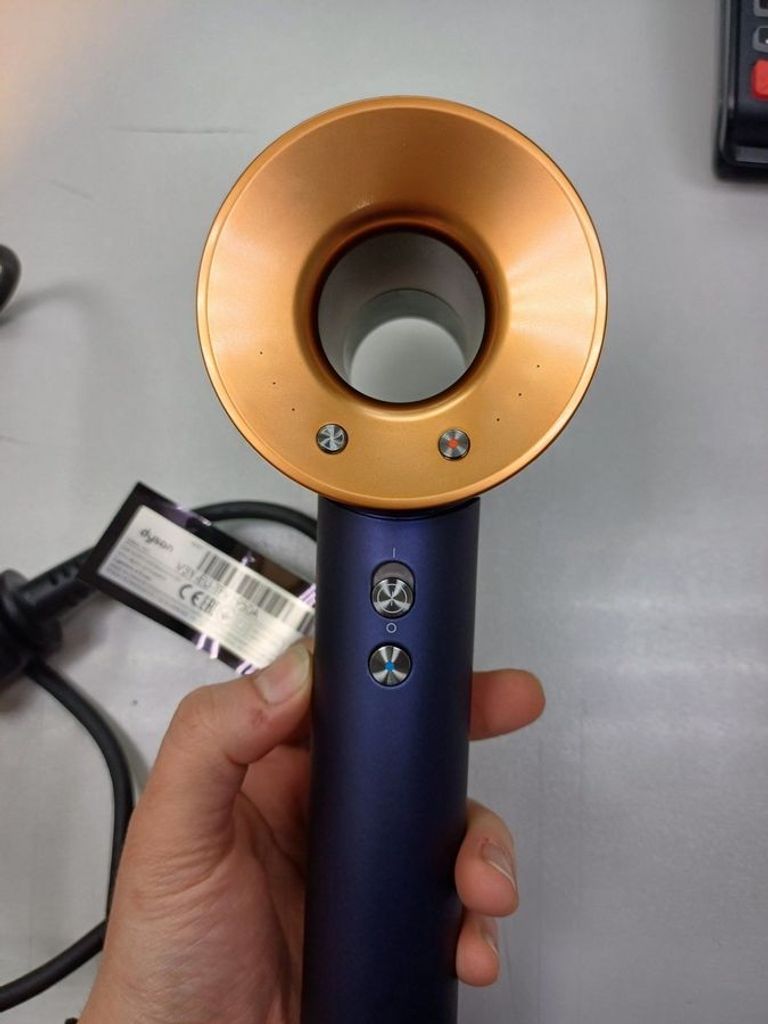 Дешево Dyson hd07 supersonic iron з ломбарду