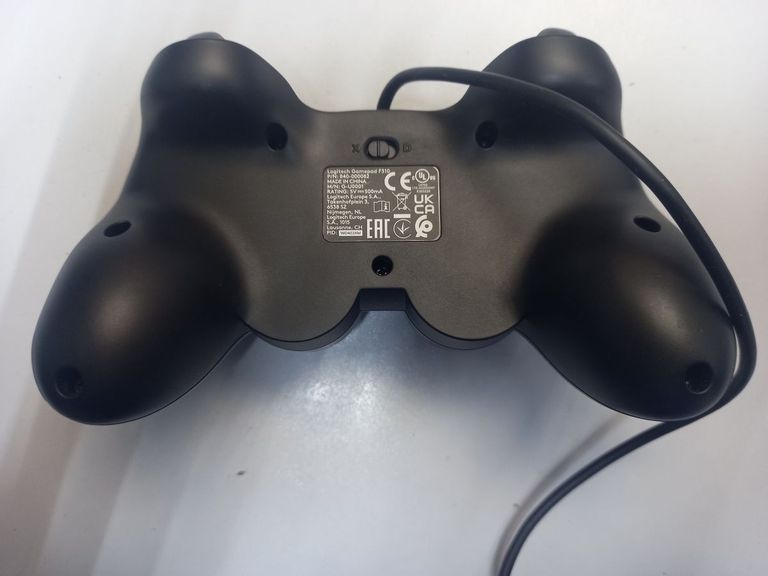 Дешево Logitech Gamepad F310 з ломбарду